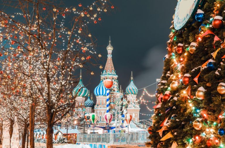 Яркий Новый год 2018 в Подмосковье Яркий Новый год 2018 в Подмосковье