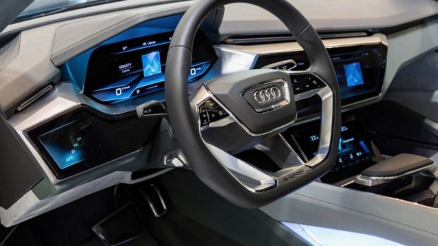 Дизайн интерьера Audi E-Tron Quattro 2018 года