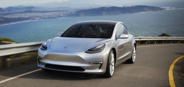 Tesla Model 3 2018 года: новый бюджетный электрокар