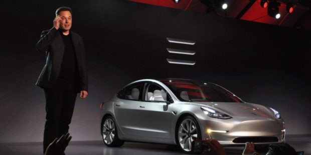 Tesla Model 3 2018 года: новый бюджетный электрокар