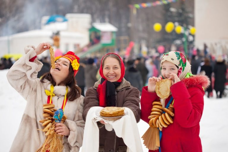 На майские праздники люди делятся на два типа картинка