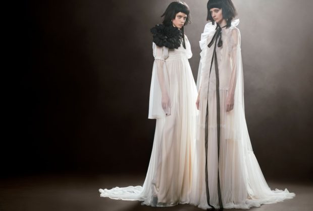 Коллекция свадебных платьев Vera Wang Spring/Summer 2022 года: платья прозрачные в пол